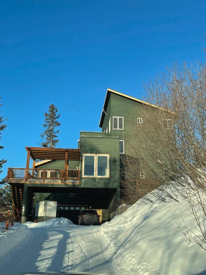 アンカレッジ フレンチーズ アドベンチャー ベッド アンド ブレックファスト Bed & Breakfast エクステリア 写真